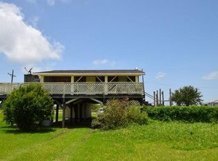 2104 Galveston Ave, Pt Bolivar, TX 77650