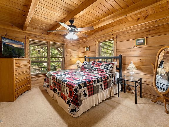 15th image of 1855 Spring Hill Dr