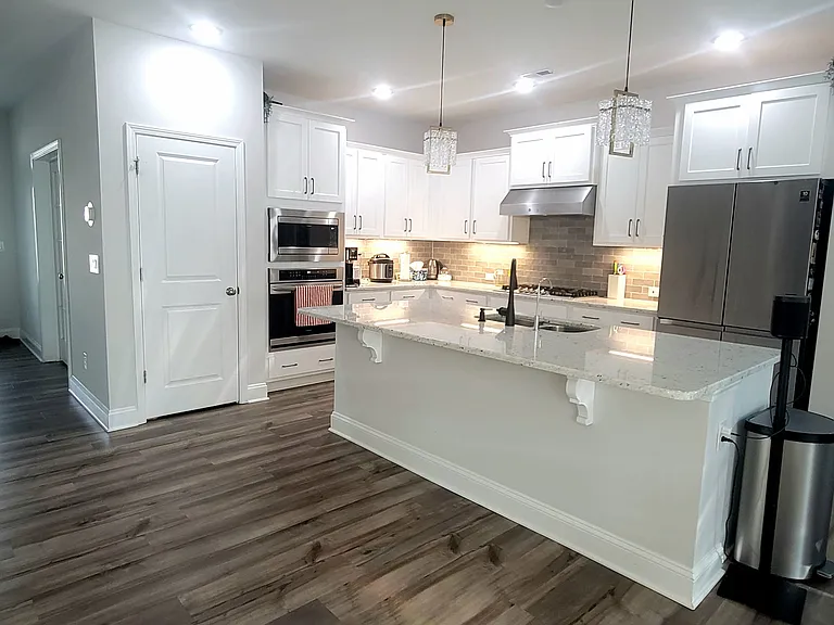 112 Roundview Ct — Photo 13