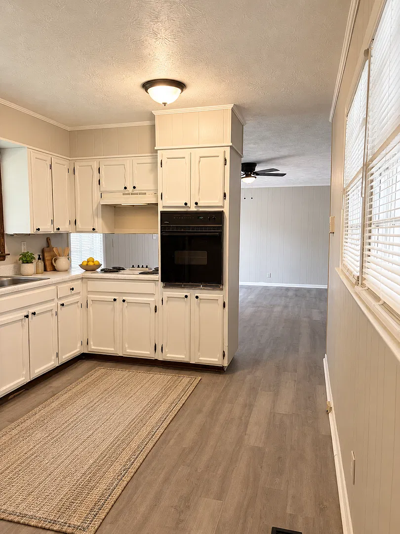 Charming Home for Rent in Anniston, AL - 6305 Winwood Drive — Photo 3