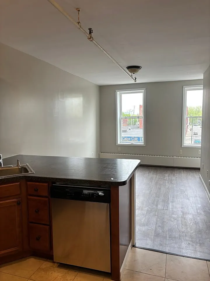 1 bed, $1,125 — Photo 3