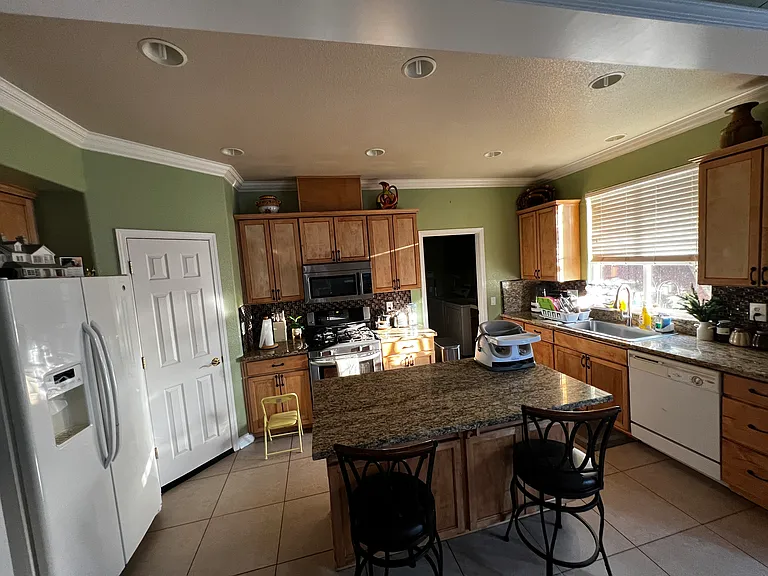 40 Curtis Ct — Photo 6