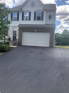 229 Broadstone Dr, Mars, PA, 16046