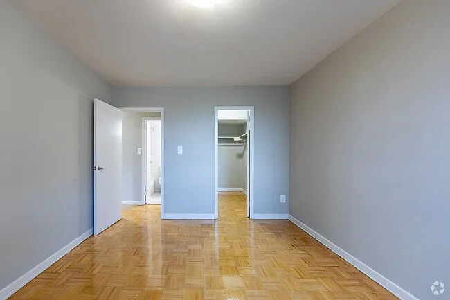 14 Carluke Cres — Photo 11