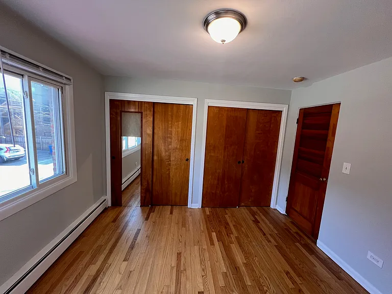 2036 W Foster Ave #B4 — Photo 15