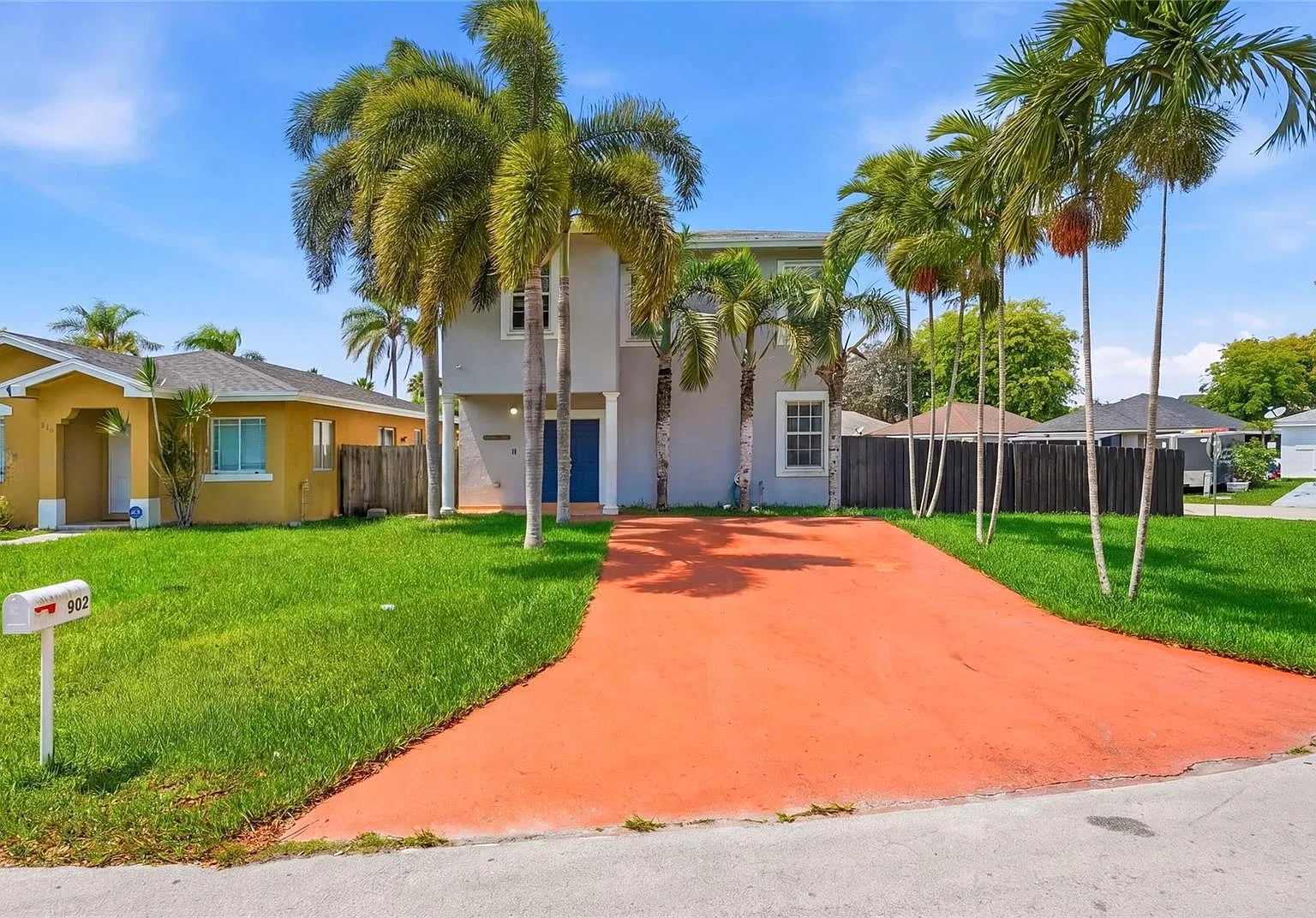 3 bed, 1469 sqft, $2,359 — Photo 1