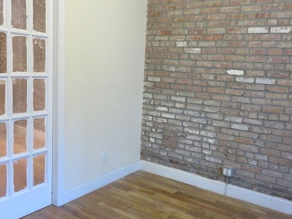 4th image of 128 Macdougal St APT 1B