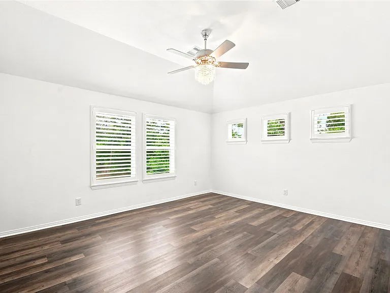 1202 Vilamoura Ct — Photo 37