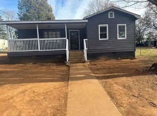 1017 Caldwell St, Statesville, NC 28677