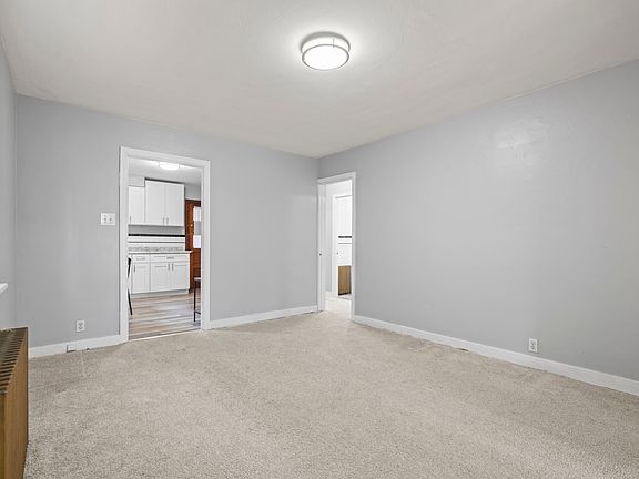 5th image of 121 E 19th Ave APT 1