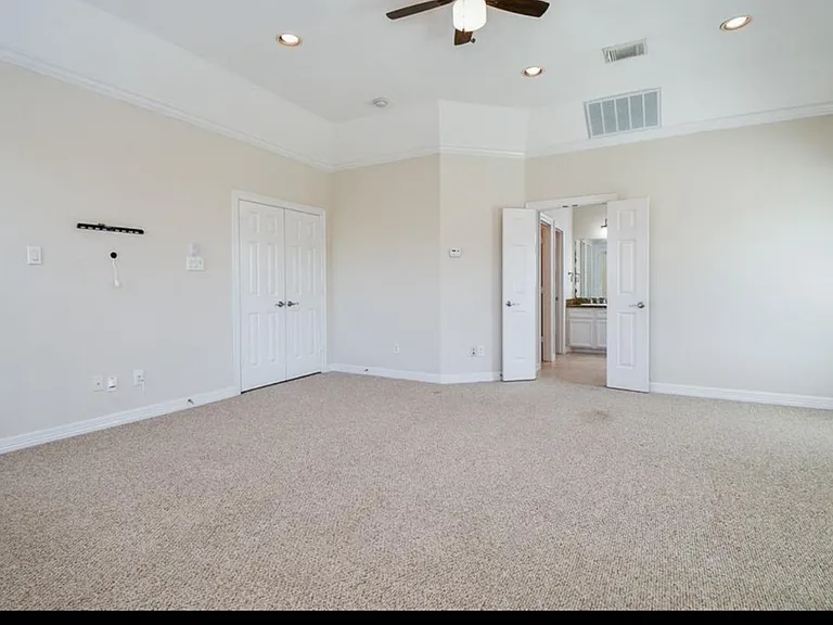 8002 Stoneyway Dr — Photo 17