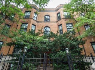 904 W Grace St #3, Chicago, IL 60613