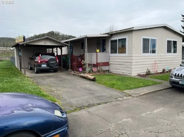 70 Manor Loop, Roseburg, OR 97471