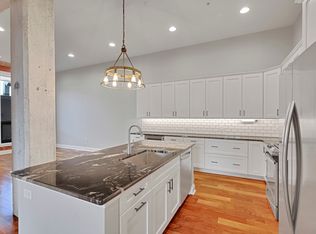 41 W Lemon St APT 501, Lancaster, PA 17603