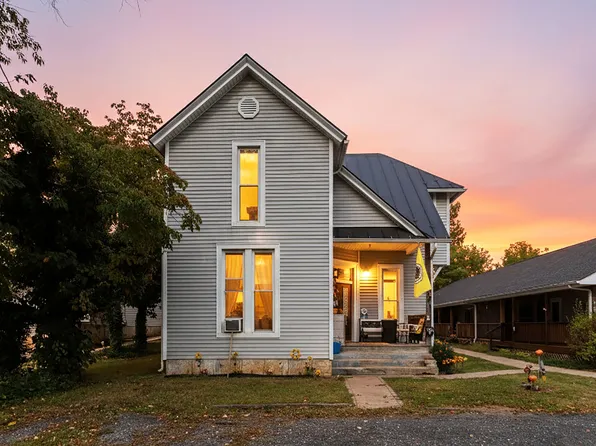 409 S Linden Ave #B, Waynesboro, VA 22980