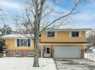 1662 Gull Ln, Mound, MN 55364