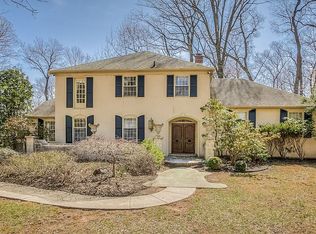 2 Harvey Ln, Newtown Square, PA 19073