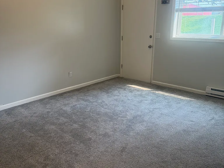 32 NE Tremont Dr #A — Photo 10