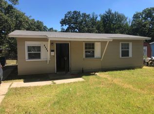 6409 Ava Court Dr, Fort Worth, TX 76112