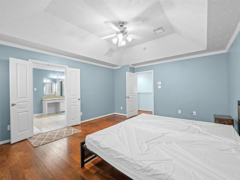 3410 Skyline Village Dr — Photo 36