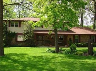2391 Pine Knott Dr, Dayton, OH 45431