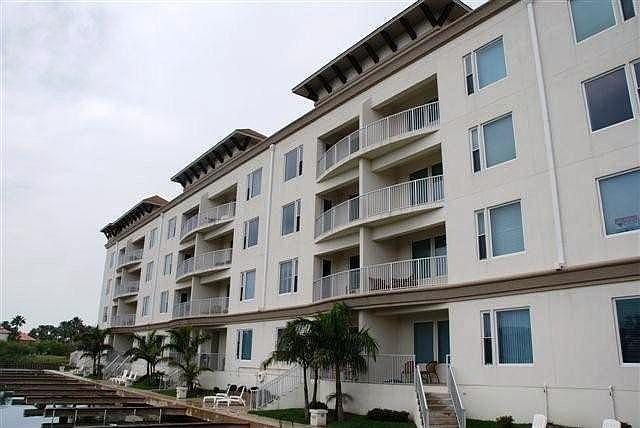 1st image of 5909 Padre Blvd