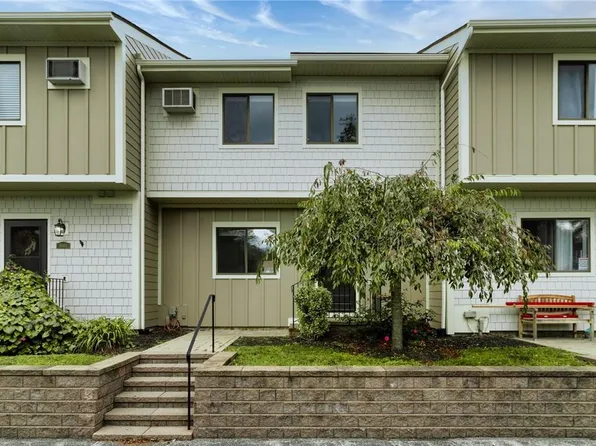 5004 Chelsea Cove N #5004, Hopewell Junction, NY 12533