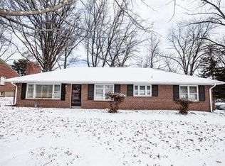 919 Coach N Six Ct, Saint Louis, MO 63137