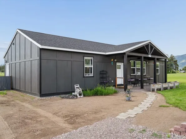 117 Bad Rock Dr, Columbia Falls, MT 59912