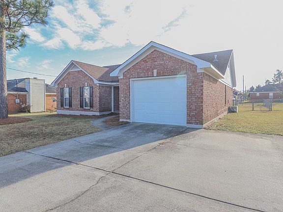 4th image of 3518 Brockdale Dr