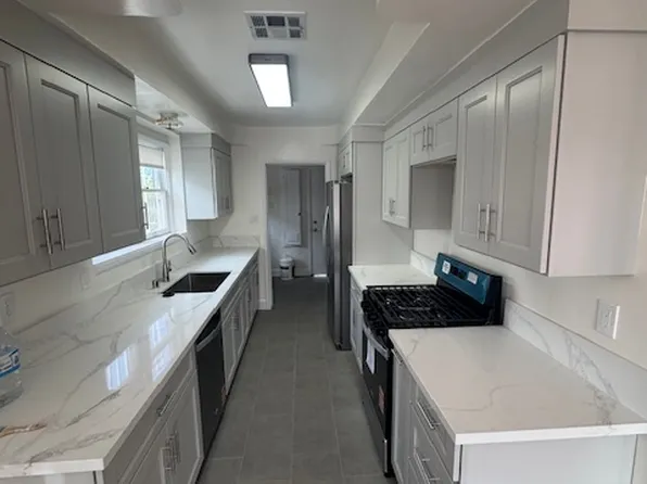 1911 S Corning St, Los Angeles, CA 90034
