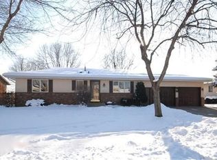 620 Menke Ave, Shakopee, MN 55379