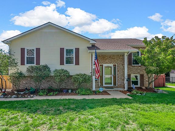 2nd image of 3519 Clover Hill Dr