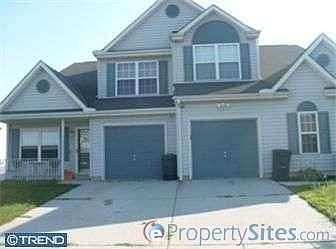 1st image of 628 Warren Dr