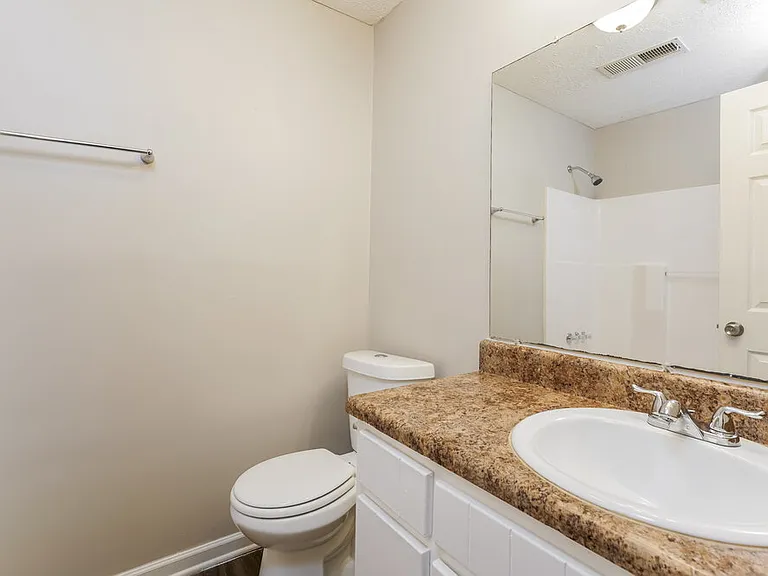 8373 Warren Dr — Photo 11