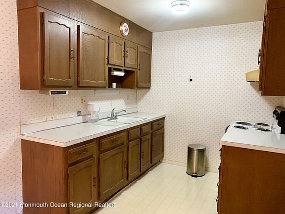 4th image of 1194 Clydebank Ct #C