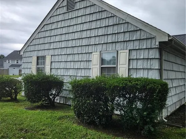 1401 Wendfield Dr #101, Virginia Beach, VA 23453