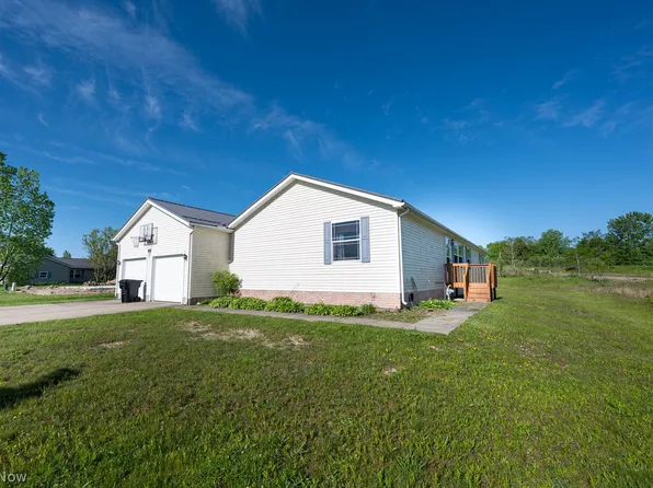 750 Lawnview Blvd, Chardon, OH 44024