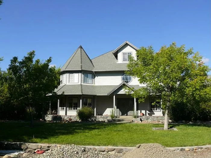 21500 Eureka Rd photo 1