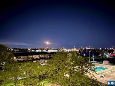1203 River Rd APT 5G, Edgewater, NJ, 07020