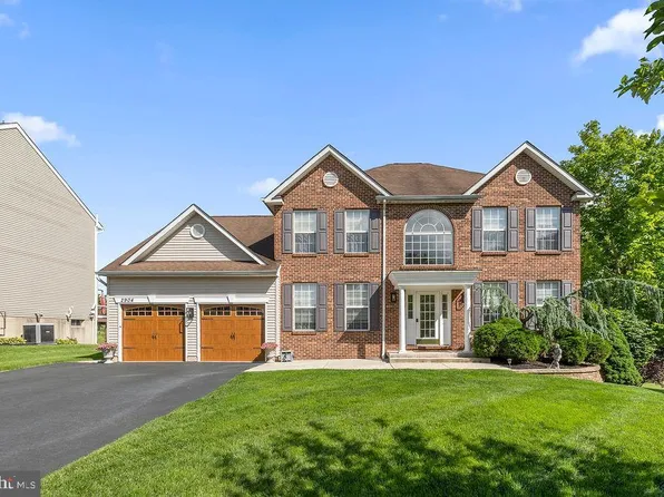 2904 Santa Maria Dr, Gilbertsville, PA 19525