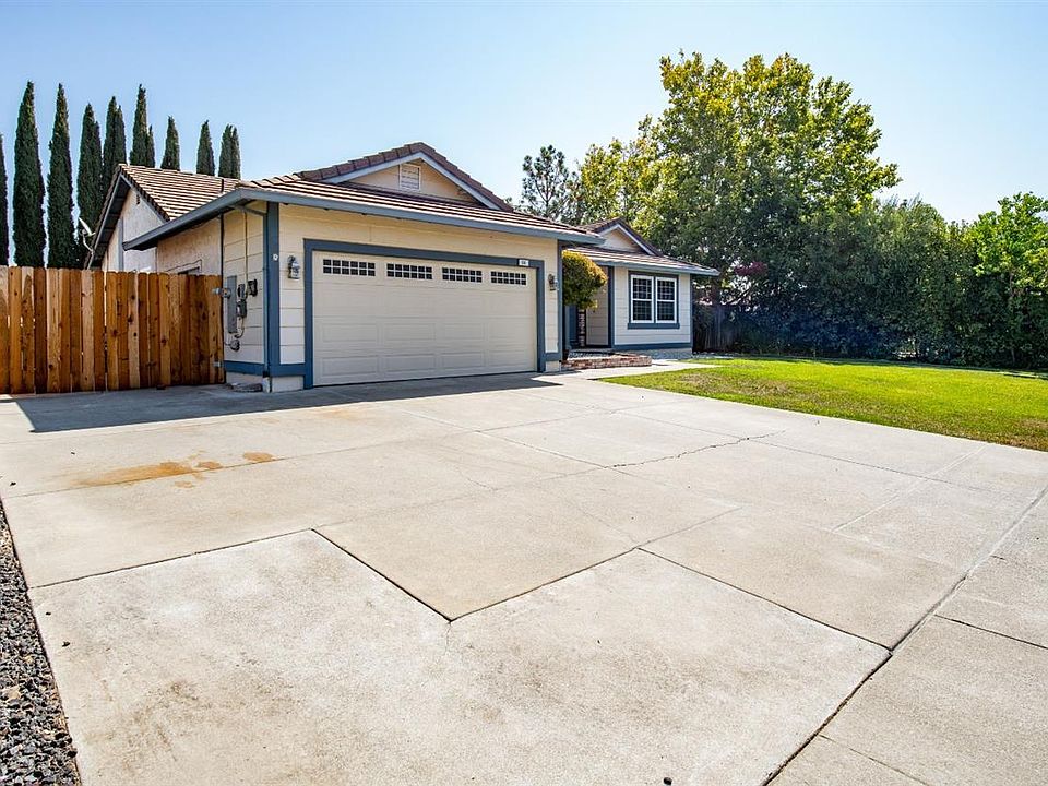 1st image of 301 Flagstone Ct
