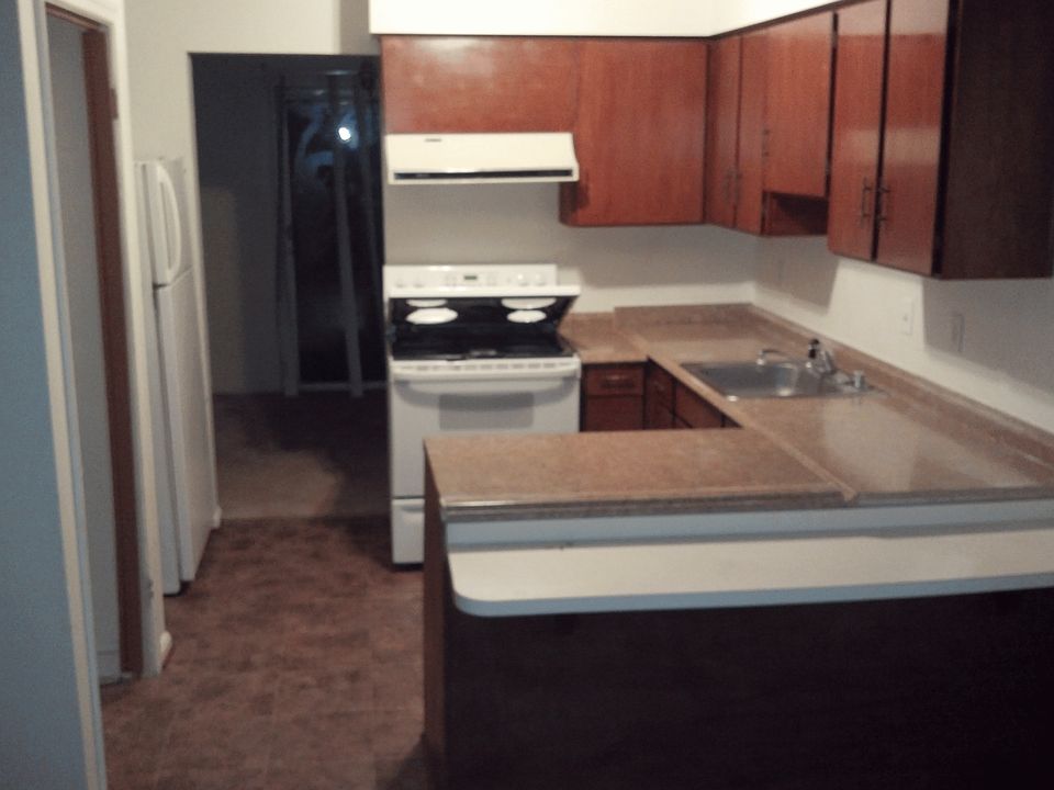 2nd image of 9981 Hemlock Woods Ln