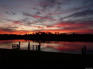 11482 W Bayshore Dr, Crystal River, FL 34429