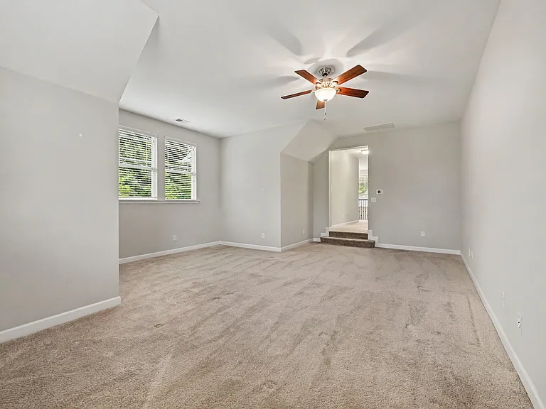 14131 Old Vermillion Dr — Photo 35