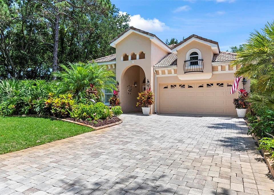 1st image of 4 Village View Dr