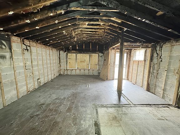 4th image of 9633 S Princeton Ave