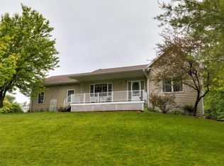 6295 Country Ridge Ln, Johnston, IA 50131