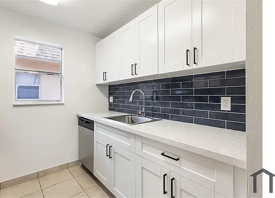 450 SW 2nd Ave #205 — Photo 6