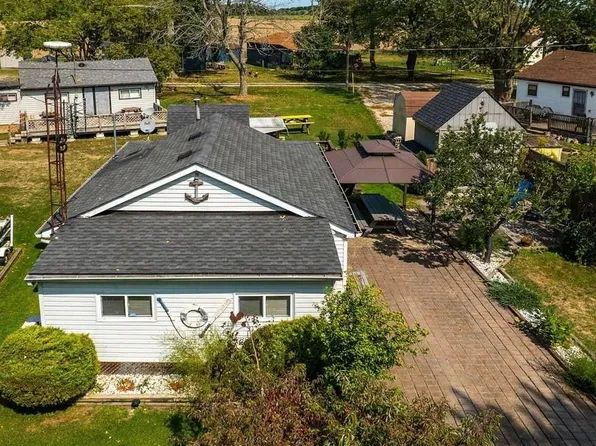 17 Maple Ln, Haldimand County, ON N0A 1P0